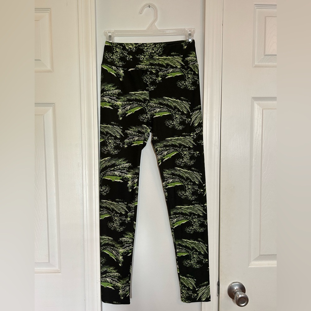 LuLaRoe Black and Green Leggings